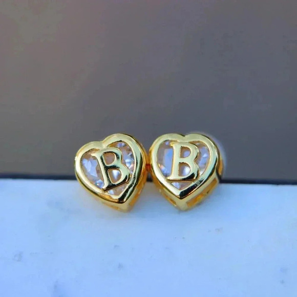 🎁Gift 💝Heart Initial Stud Earrings for Women Teen Girls Mom Daughter, ELDM153G - Picture 8 of 12